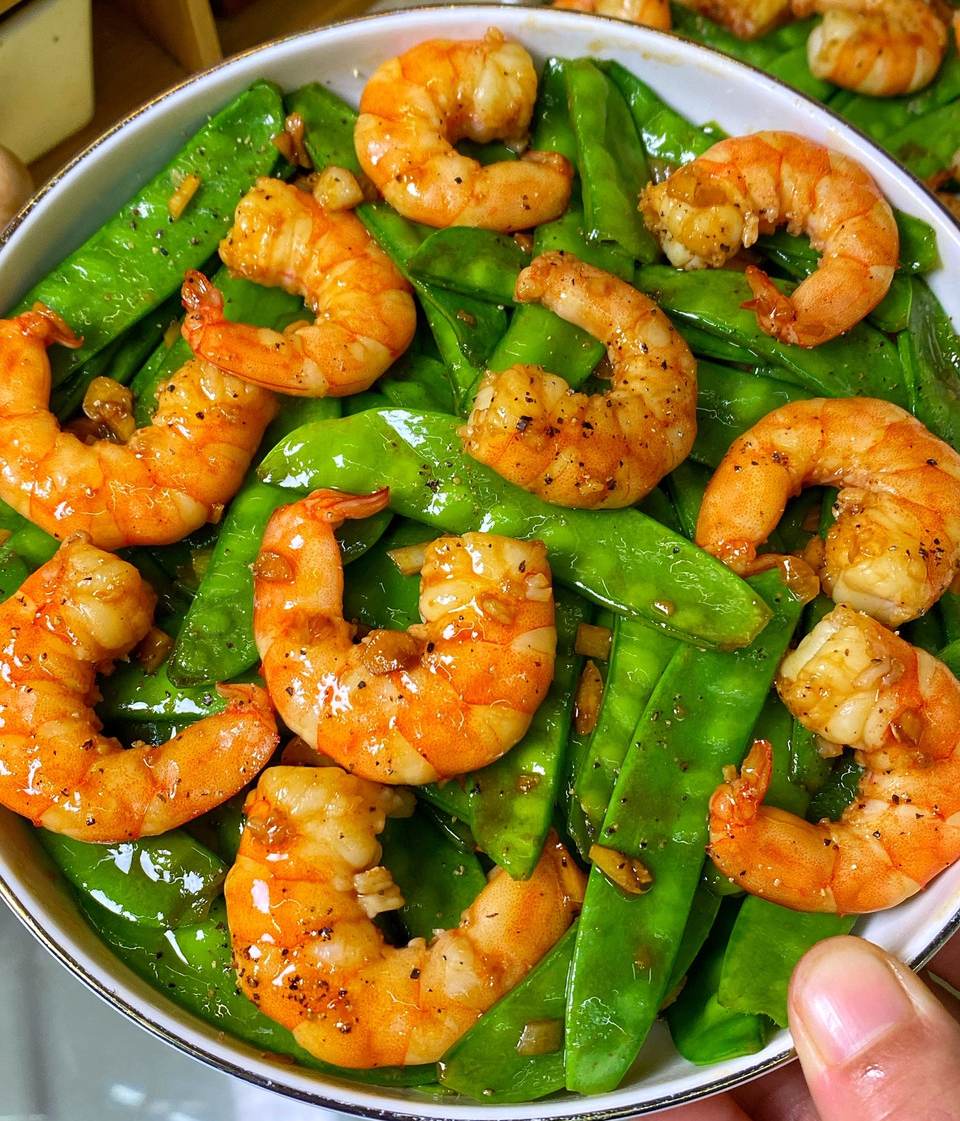 鲜香味美的黑椒荷兰豆炒虾仁，低卡营养～怎么做？