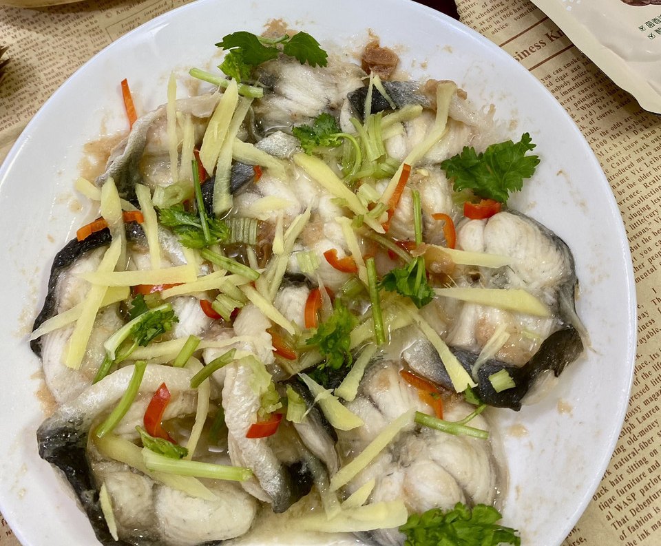 酸梅蒸鳗鱼