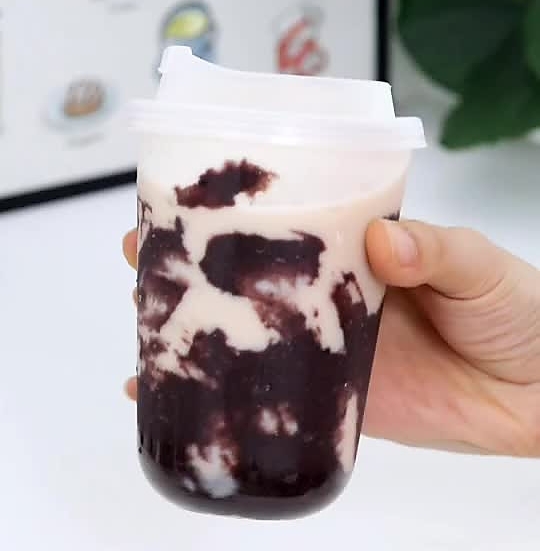 黑芝麻奶茶，冰爽香甜又养生！怎么做？