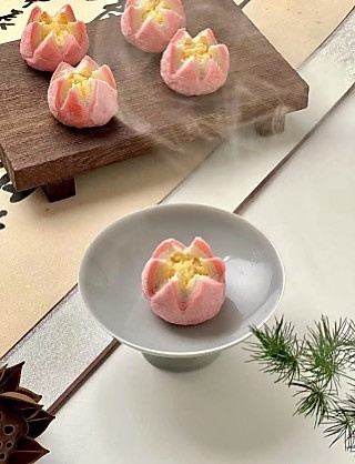 在家就能做的荷花酥，层层酥脆，内馅香甜怎么做？