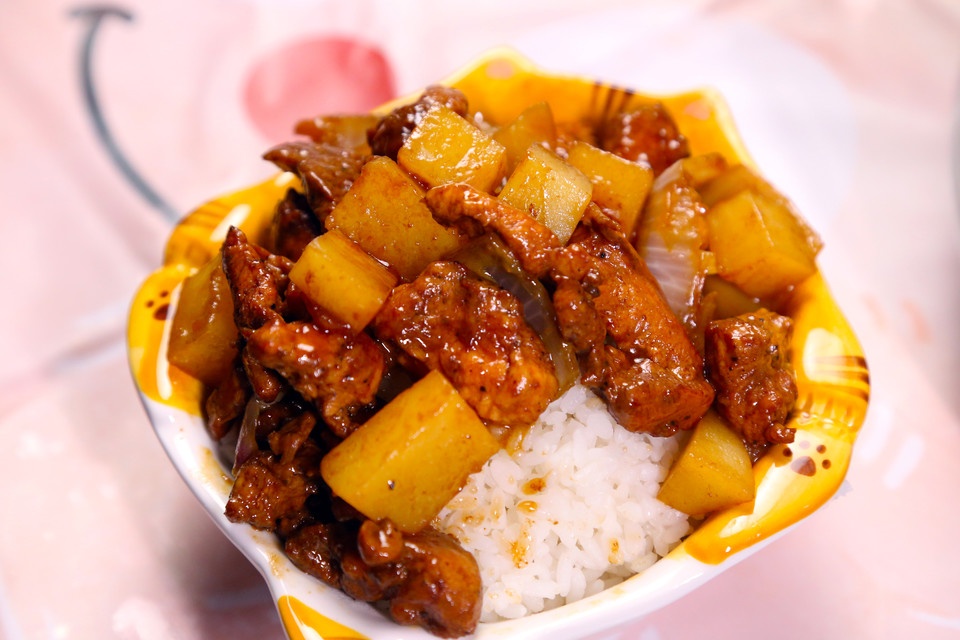 快手菜土豆鸡肉焖饭