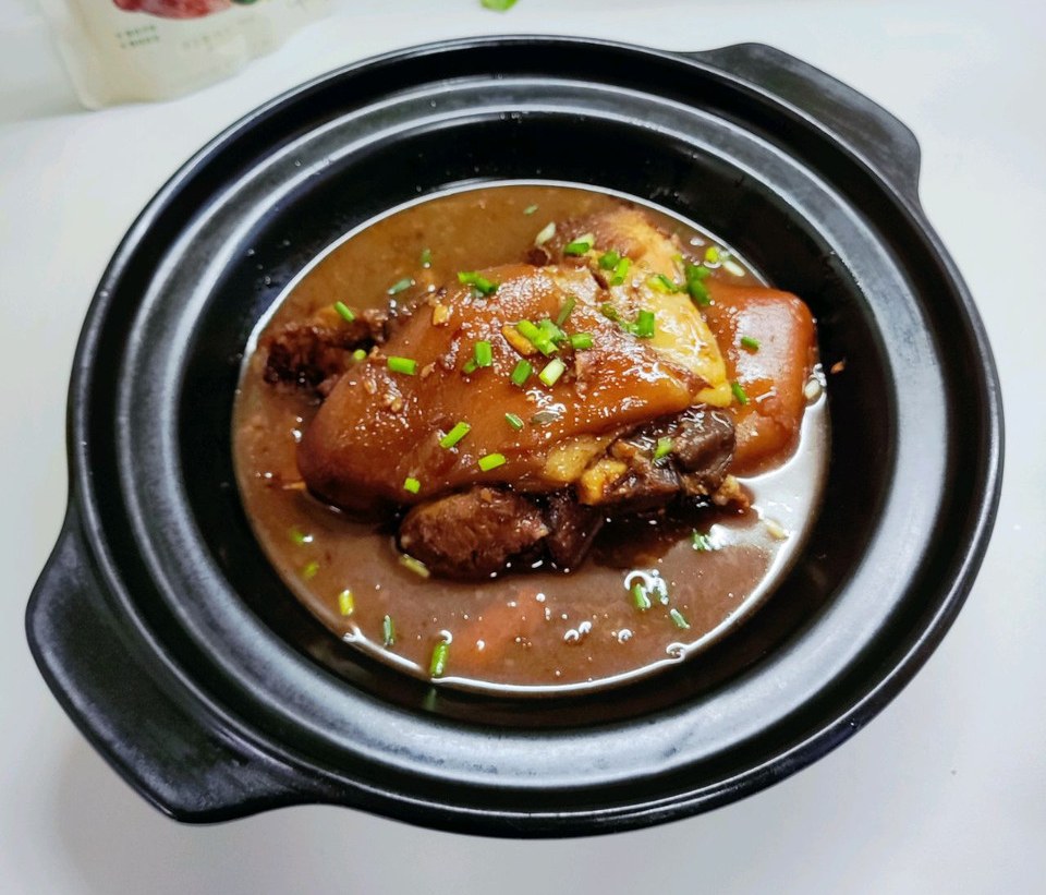 红烧蹄胖
