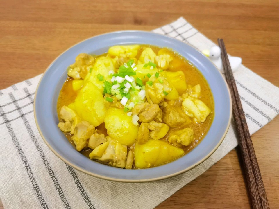 咖喱炒鸡块
