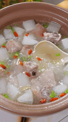 【宝宝辅食】萝卜排骨汤怎么做？