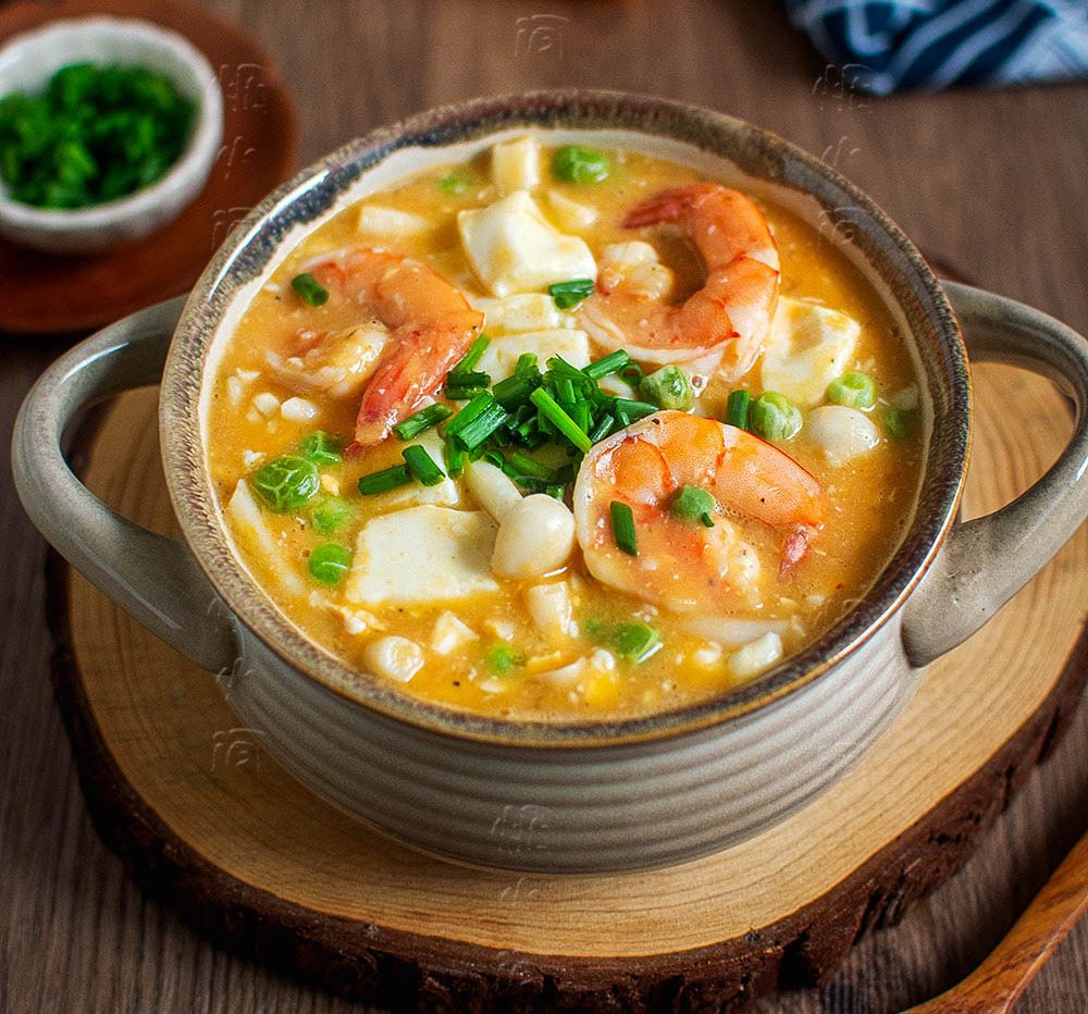 鲜掉眉毛！咸蛋黄鲜虾豆腐