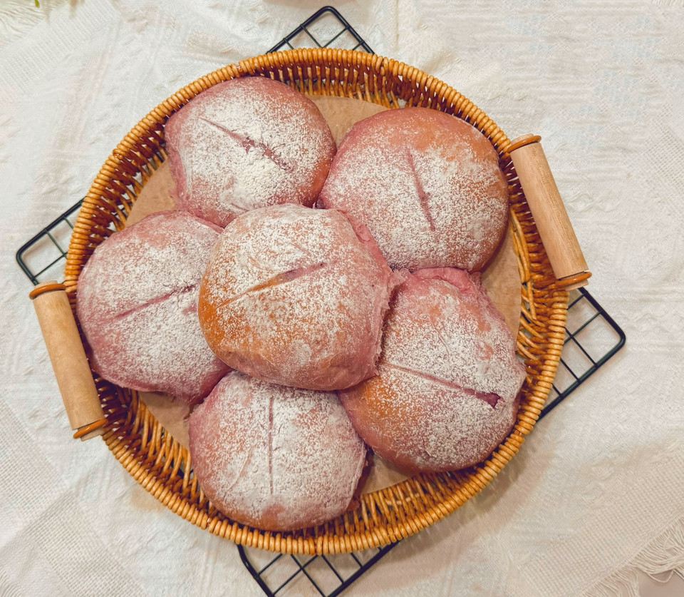 紫薯红豆肉松麻薯欧包怎么做？