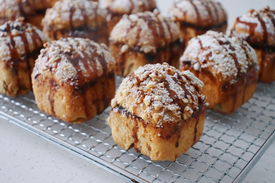 糯叽叽的秋冬季美食｜红糖麻薯坚果小面包怎么做？