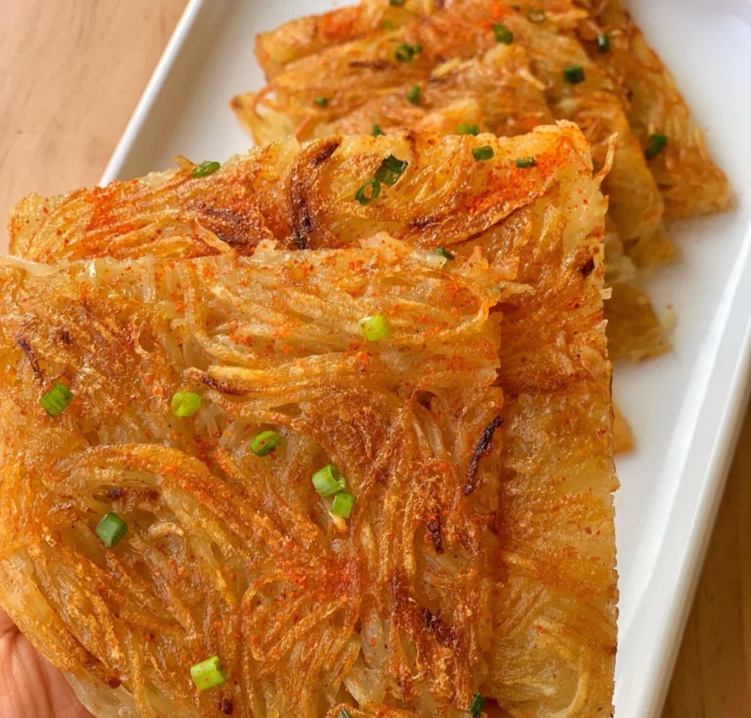 家常土豆丝饼 家常土豆丝饼