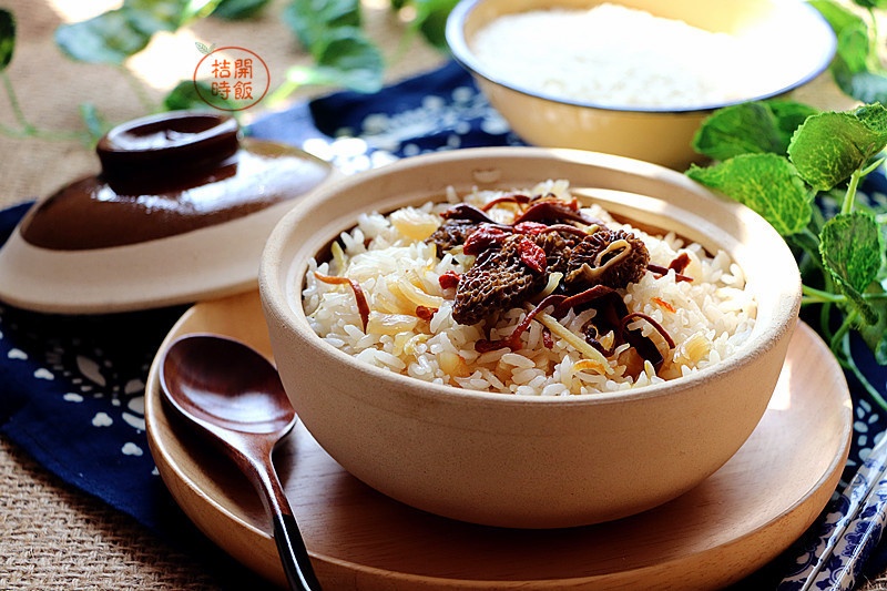 瓦煲菌香炖饭