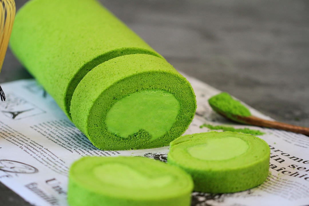 白巧抹茶蛋糕卷怎么做？