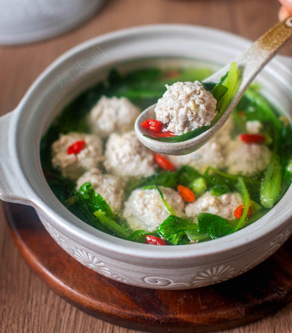 莲藕肉丸汤｜汤菜一锅出，暖胃又暖心