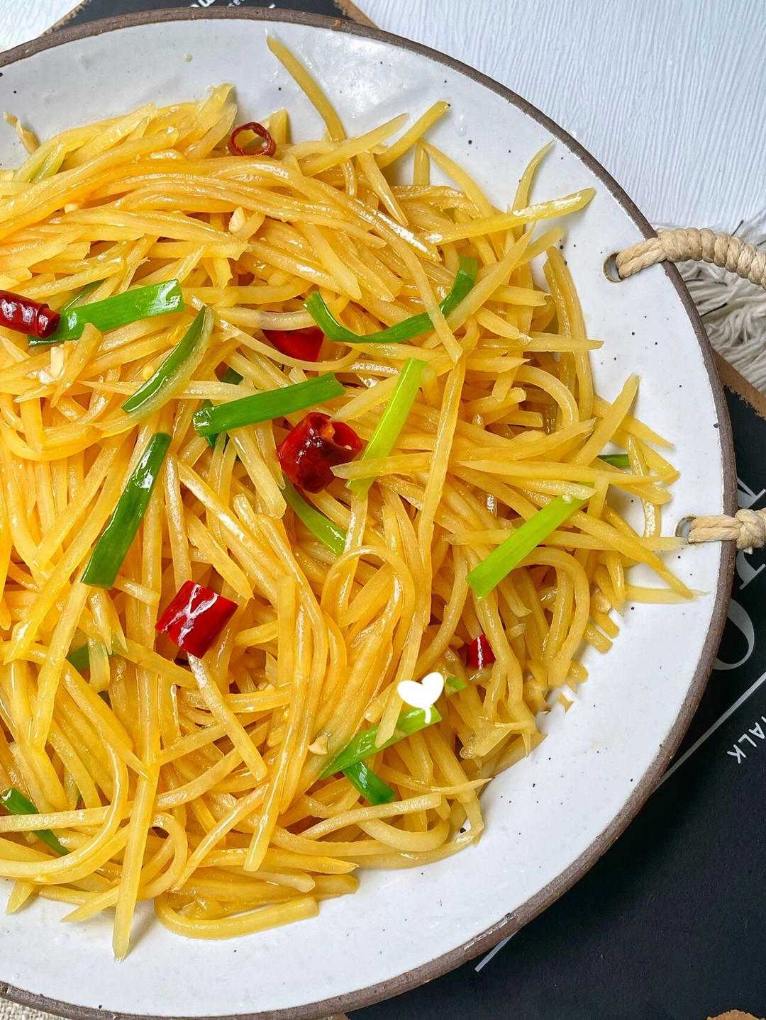 酸辣土豆丝怎么做？