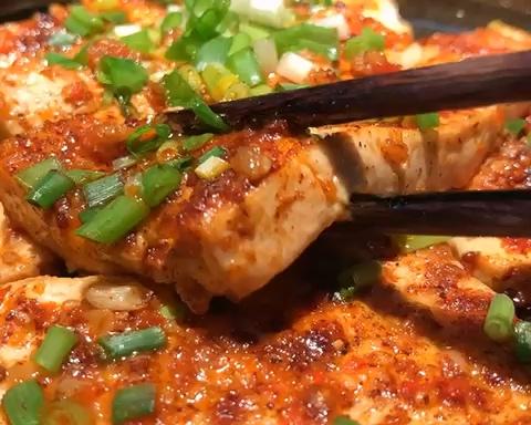 在家也能做出很外面一样好吃的铁板豆腐