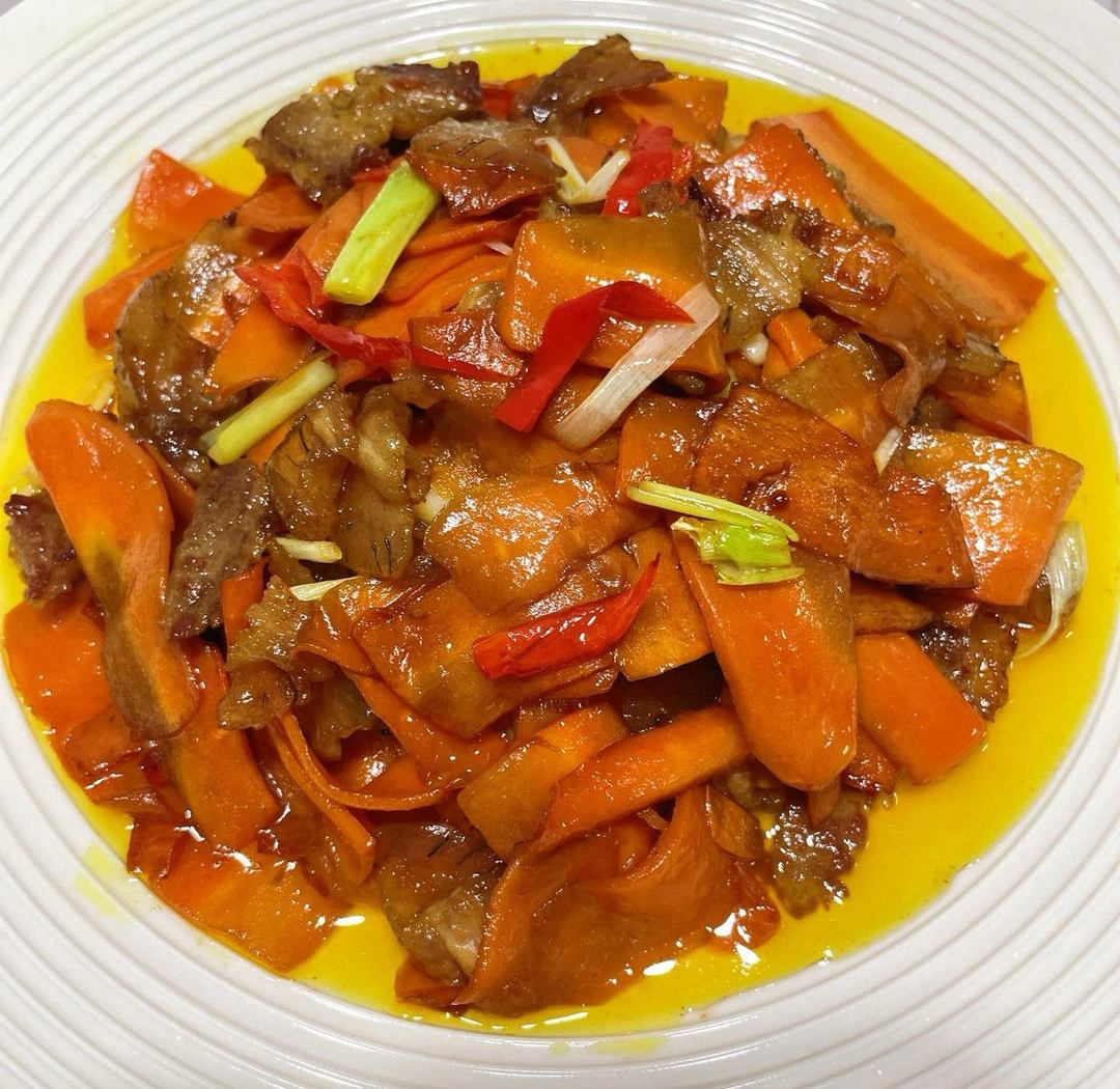 胡萝卜炒肉