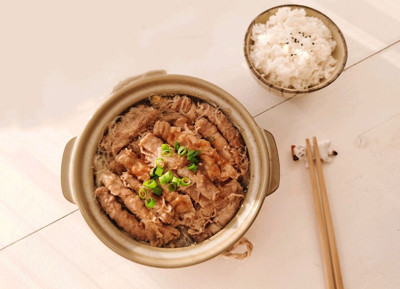 沙茶肥牛粉丝煲