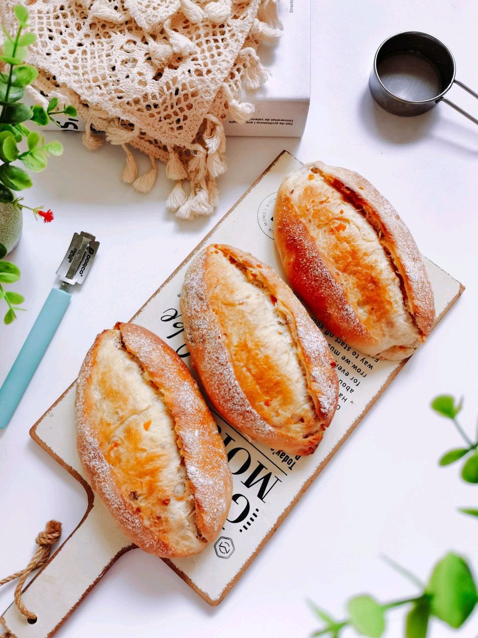 橙皮丁坚果面包