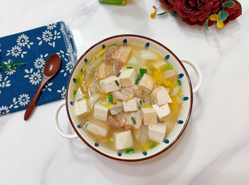 藤椒味老豆腐滑五花肉汤怎么做？