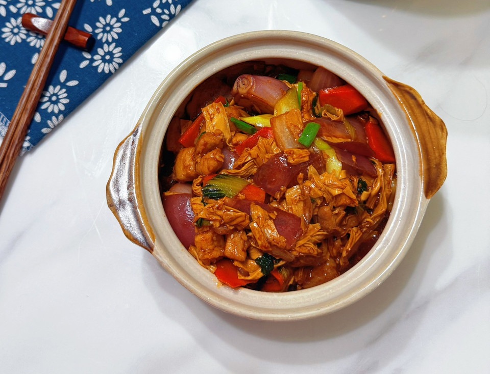五花肉烧腐竹