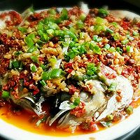 剁椒鱼头的做法图解5