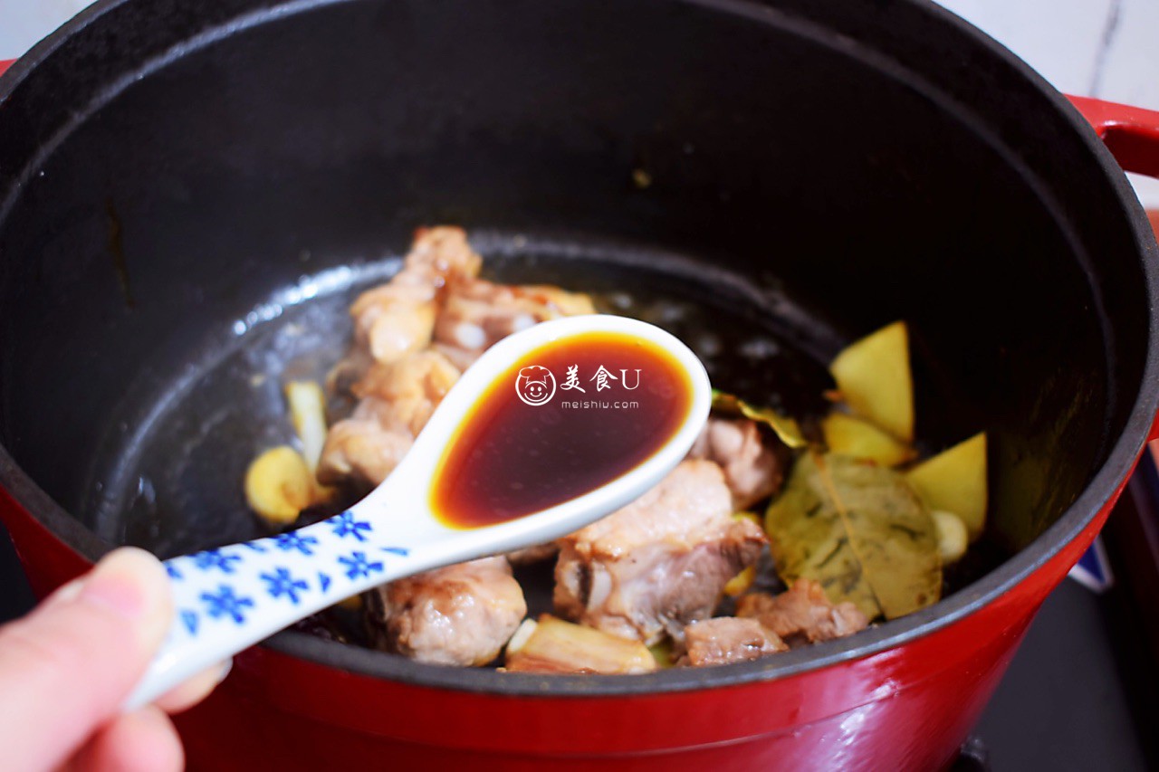 排骨炖土豆