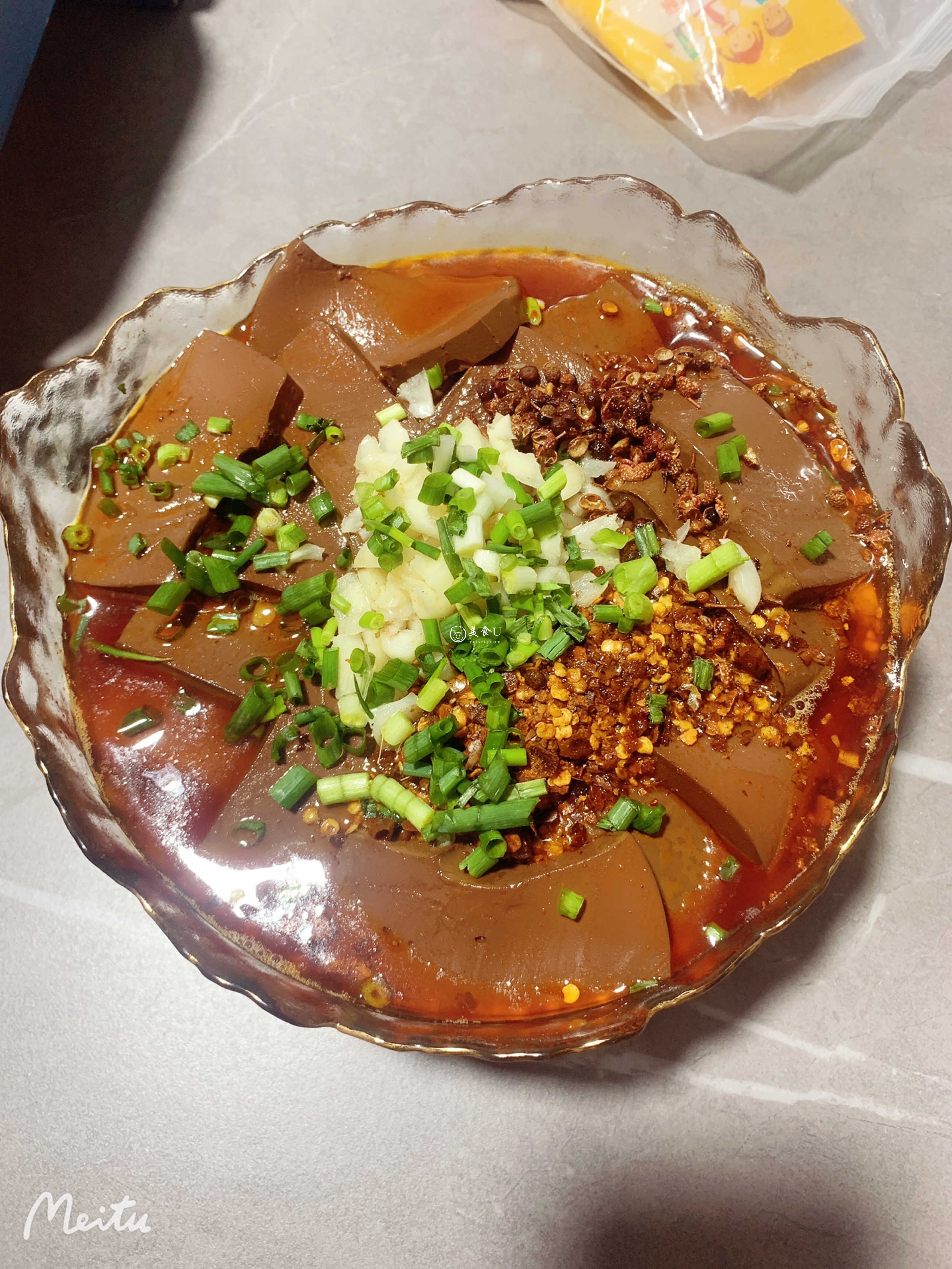 冒鸭血
