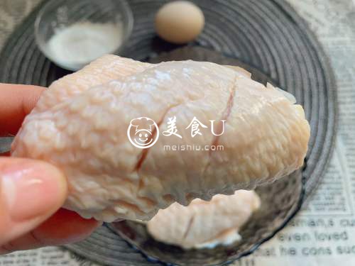 好吃到吮手指的椒盐鸡翅