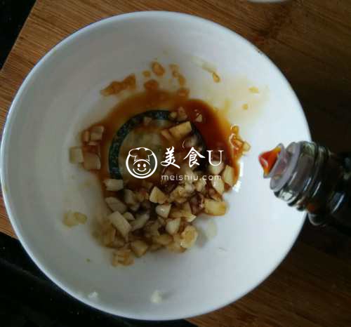 金针菇、黄瓜、西红柿、鸡蛋健身餐