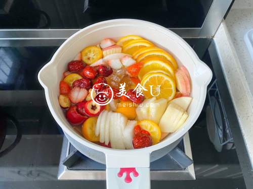 自制冬日热饮水果茶，酸甜好喝又解渴，暖胃又健康
