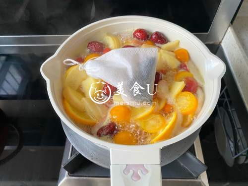 自制冬日热饮水果茶，酸甜好喝又解渴，暖胃又健康