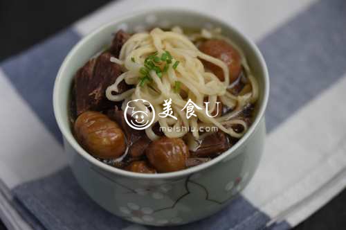 湖北年夜菜—板栗鸡汤水面