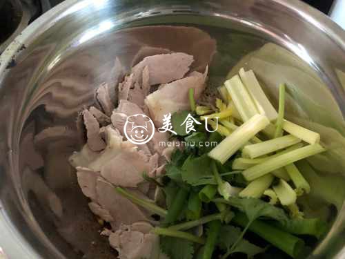 蒜泥白肉，川菜凉菜中之经典
