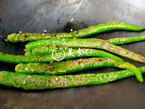 湘菜擂辣椒皮蛋茄子