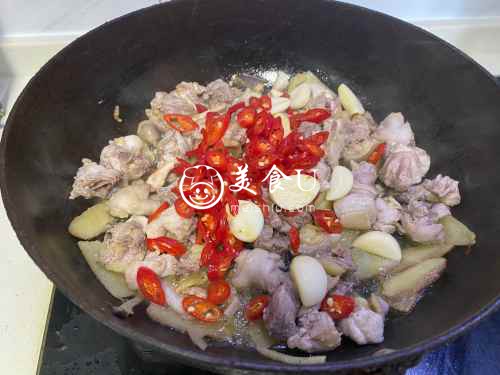 茶油炒土鸡(经典湘菜)