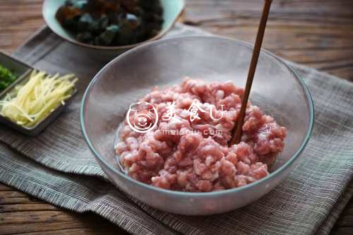 皮蛋瘦肉粥