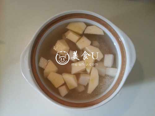 砂锅水果粥
