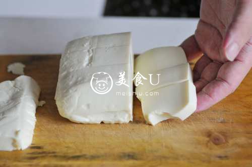 皮蛋拌豆腐