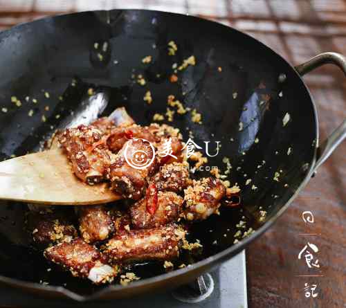 蒜香排骨