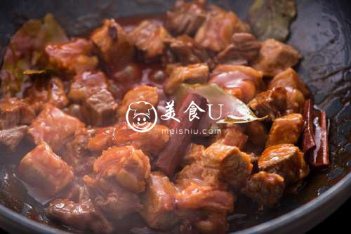番茄炖牛腩