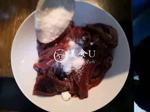 抗霾清肺～洋葱青椒炒猪肝