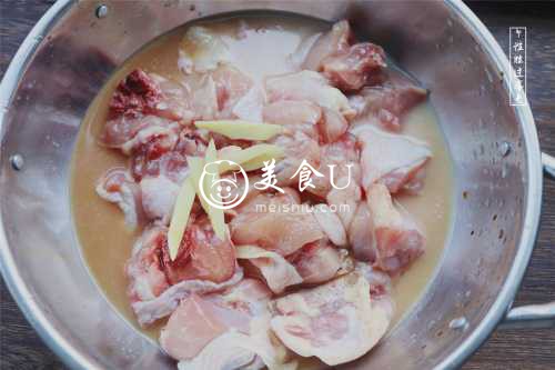 黄焖鸡米饭