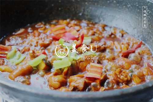 黄焖鸡米饭
