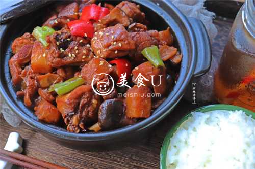 黄焖鸡米饭