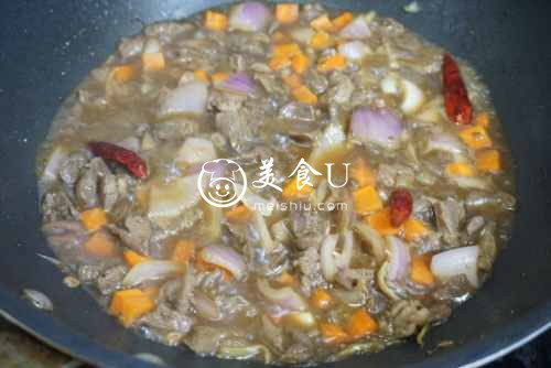 凝聚家的味道的羊肉手抓饭