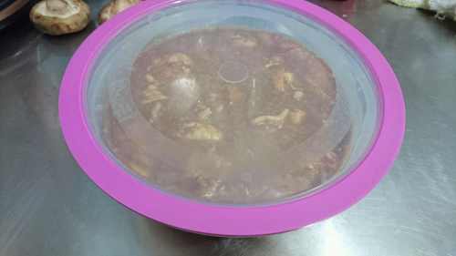 泰国菜：椰香烤鸡腿肉「佐」烤肉蘸汁～附甜醋汁做法