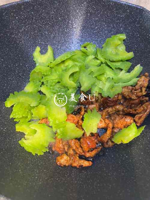 凉瓜炒牛肉
