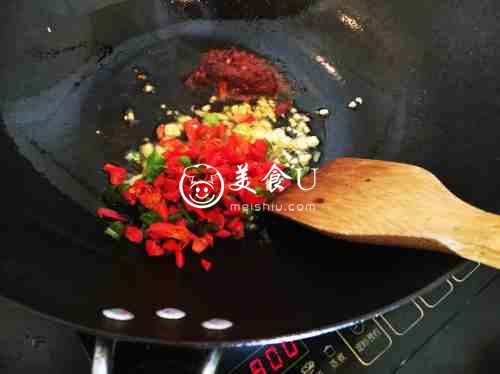 剁椒鱼头～湘菜香韵