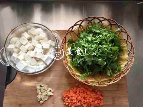 荠菜烧豆腐