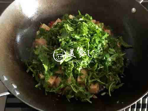 荠菜烧豆腐