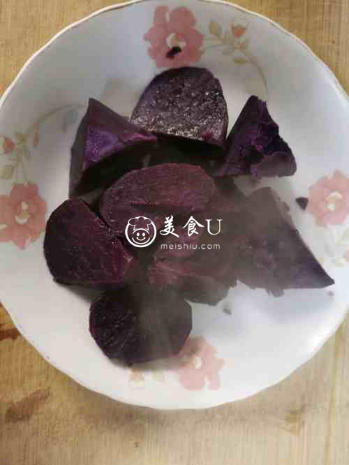 紫薯芝麻汤圆