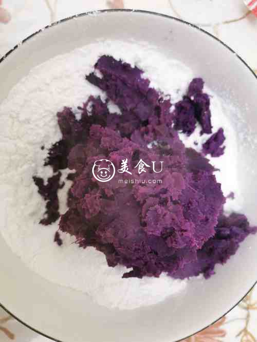 紫薯芝麻汤圆